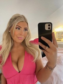 Selfie-Girls-32-1
