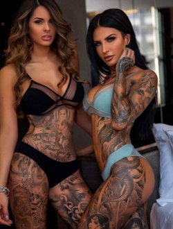 Tattooed-Girls-15-1