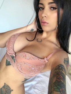 Tattooed-Girls-6-1