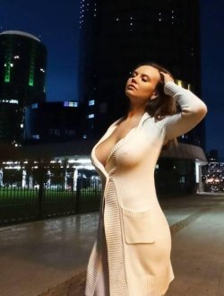 Braless-Girls-11-1