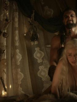 emilia_clarke_ac4489