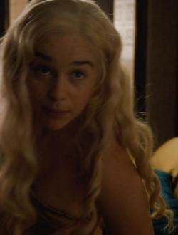 emilia_clarke_faebeb